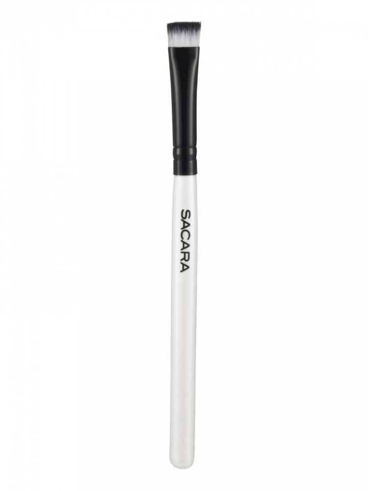 מברשת עיניים