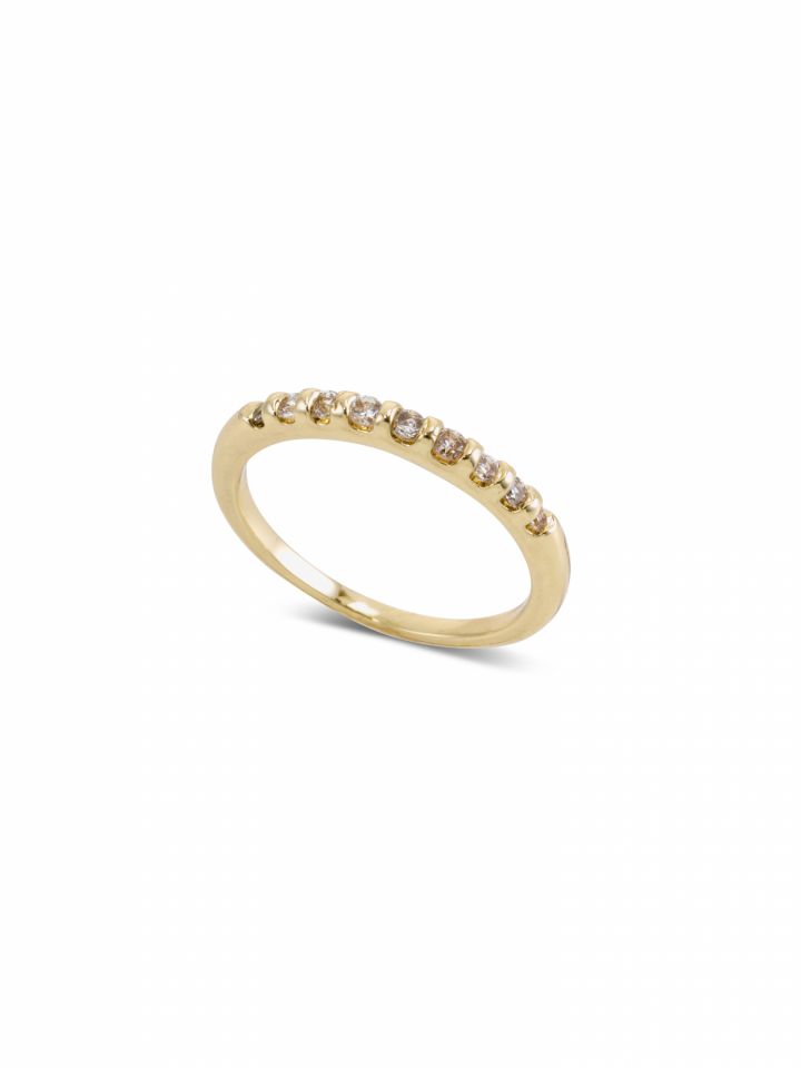 טבעת עדינה  עם אבנים016 זהב 4#