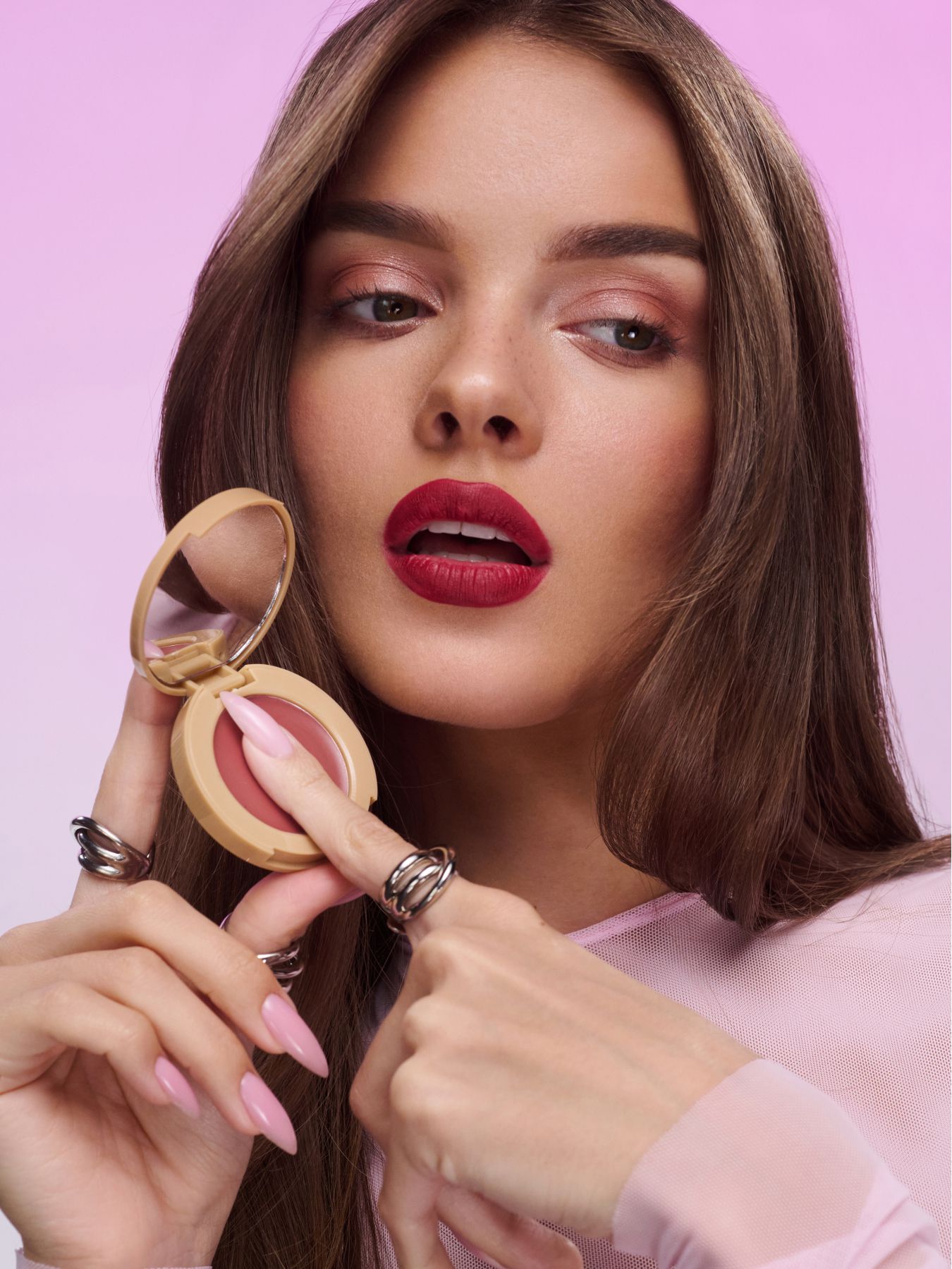 סומק קרם - אנה זק