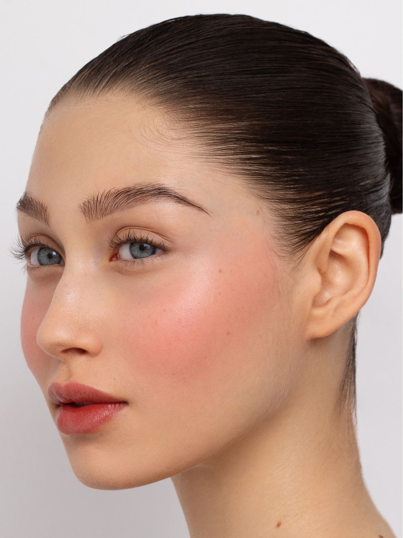 סומק קרם בגימור טבעי